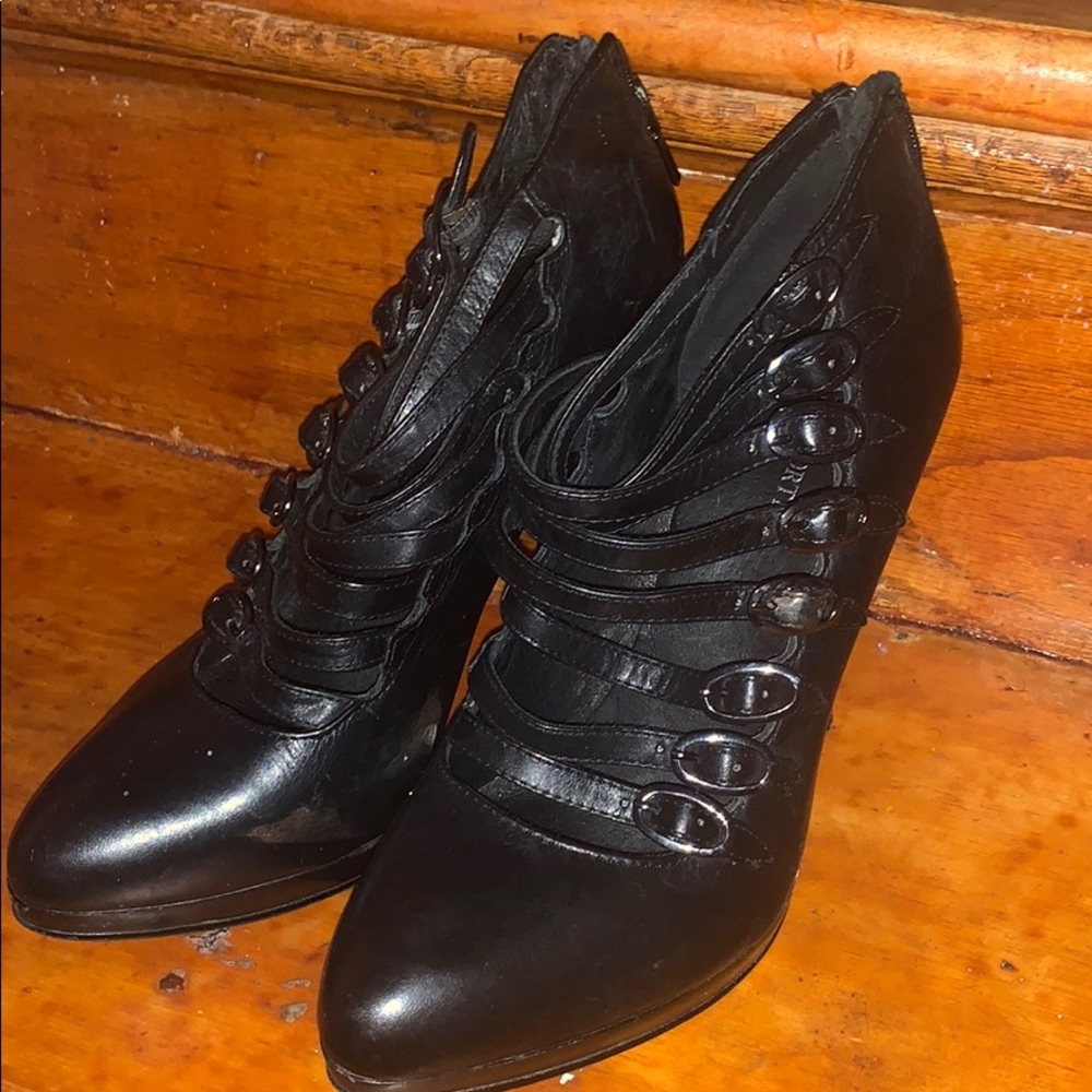 Heels size 7